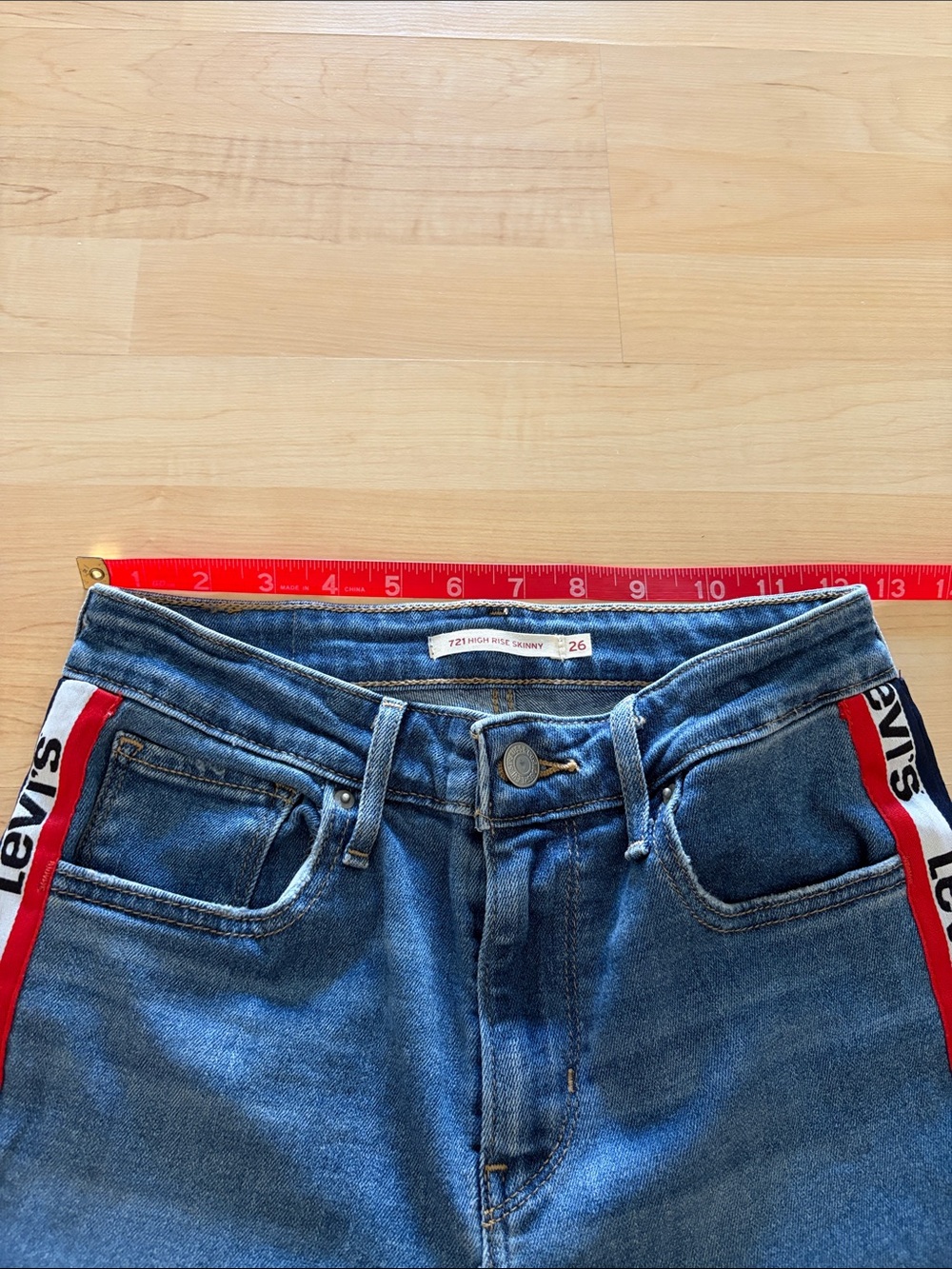 Levi’s 721 High Rise Skinny Jeans Side Logo Stripe Size 26 - Picture 5 of 9